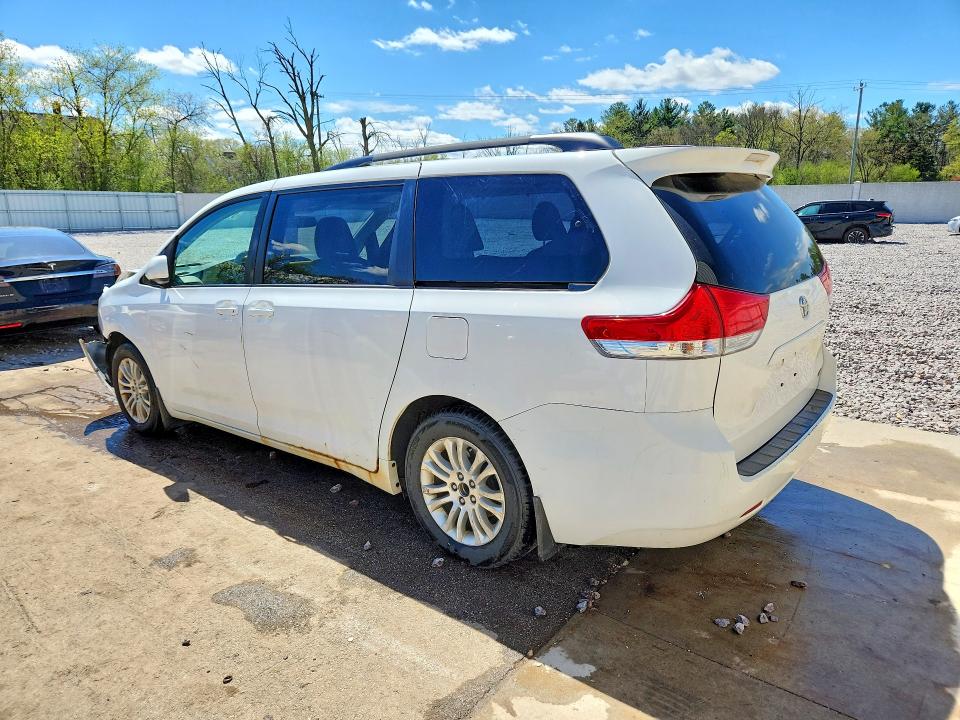 Продаж на аукціоні авто 2013 Toyota Sienna, vin: 5TDYK3DC3DS377623, номер лоту: 51103656