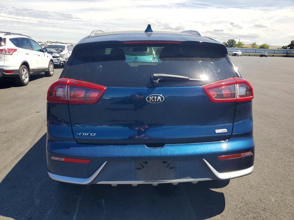 2018 Kia Niro მანქანა იყიდება აუქციონზე, vin: KNDCB3LC1J5210657, აუქციონის ნომერი: 49002866