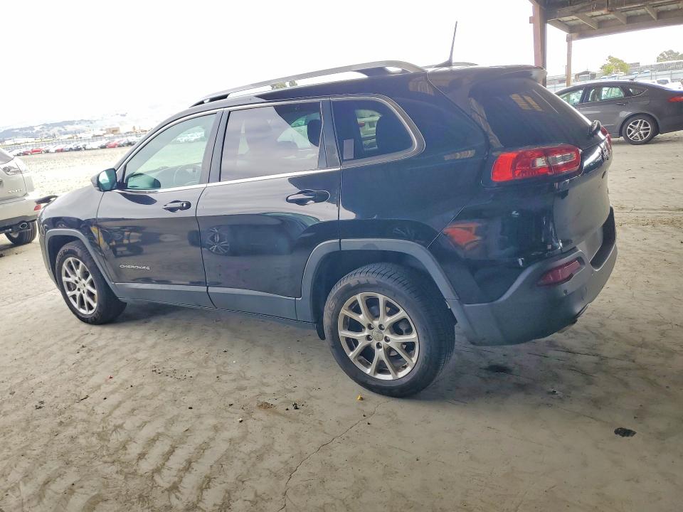 51103036 :رقم المزاد ، 1C4PJLCB4HW640988 vin ، 2017 Jeep Cherokee مزاد بيع