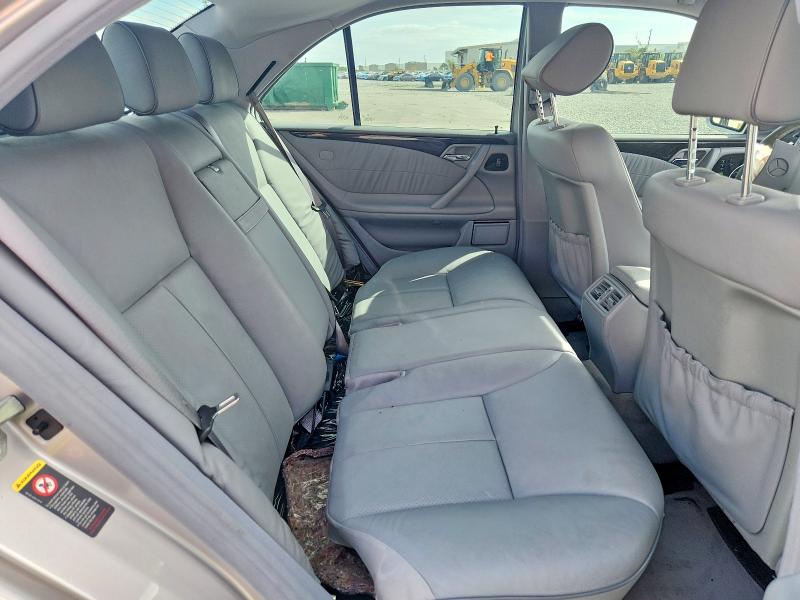 50698806 :رقم المزاد ، WDBJF65JX2B494963 vin ، 2002 Mercedes-benz E مزاد بيع