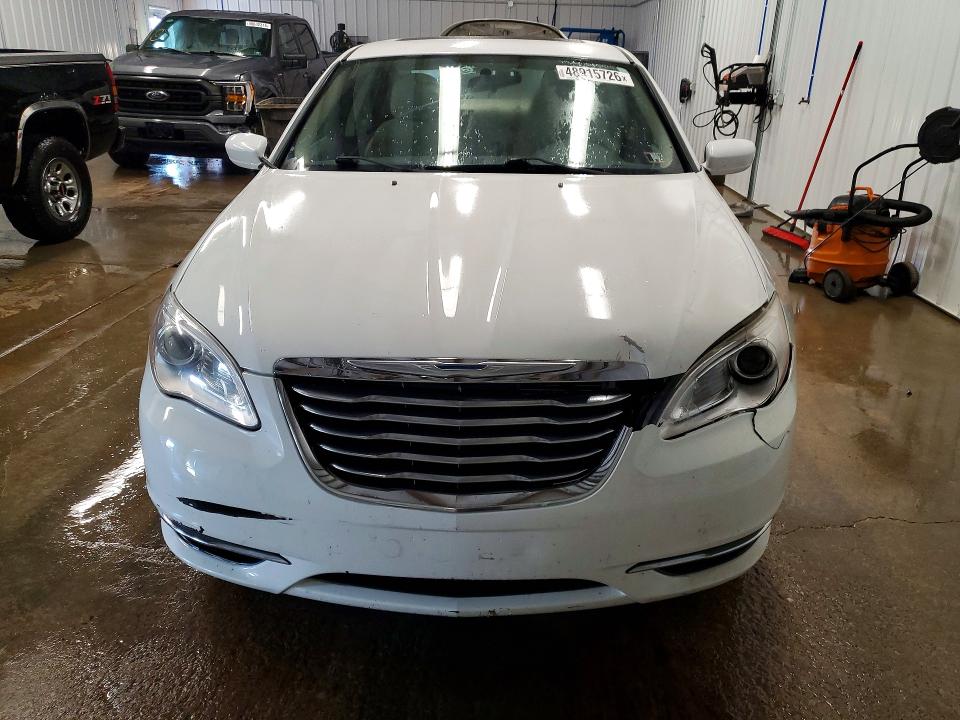 2013 Chrysler 200 მანქანა იყიდება აუქციონზე, vin: 1C3CCBBG0DN731843, აუქციონის ნომერი: 48915726
