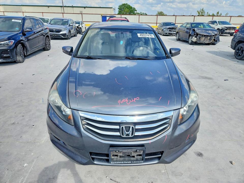 49337416 :رقم المزاد ، 1HGCP3F83BA029840 vin ، 2011 Honda Accord مزاد بيع