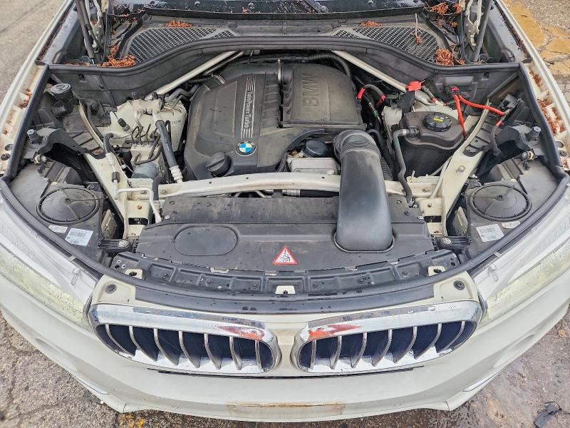 48415336 :رقم المزاد ، 5UXKR0C54F0K52220 vin ، 2015 Bmw X5 مزاد بيع