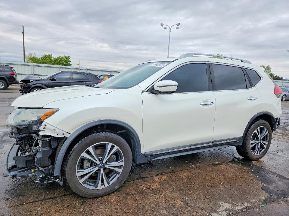 2017 Nissan Rogue მანქანა იყიდება აუქციონზე, vin: 5N1AT2MV2HC846844, აუქციონის ნომერი: 51990946