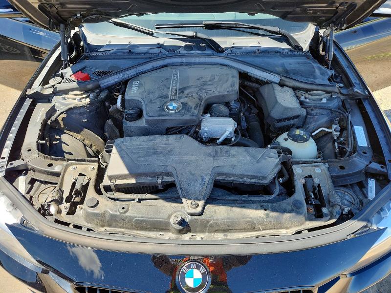 51423076 :رقم المزاد ، WBA3C3G52FNT52416 vin ، 2015 Bmw 320 مزاد بيع