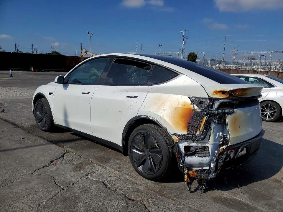 50635676 :رقم المزاد ، 7SAYGDED8TF397015 vin ، 2026 Tesla Model Y مزاد بيع