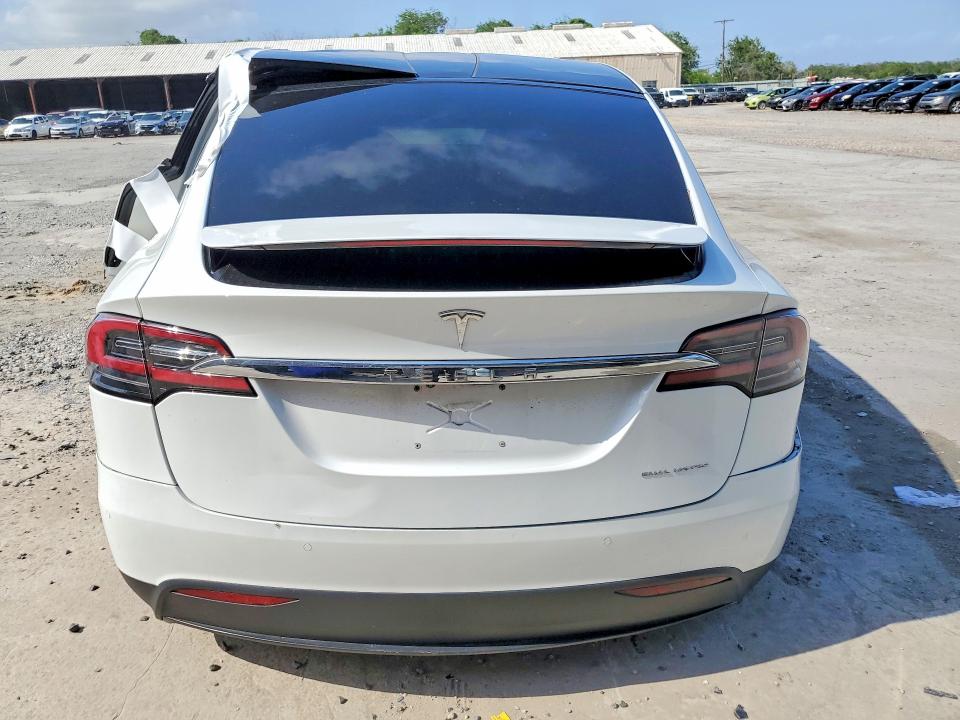 Продажа на аукционе авто 2020 Tesla Model X, vin: 5YJXCBE22LF237588, номер лота: 49715026