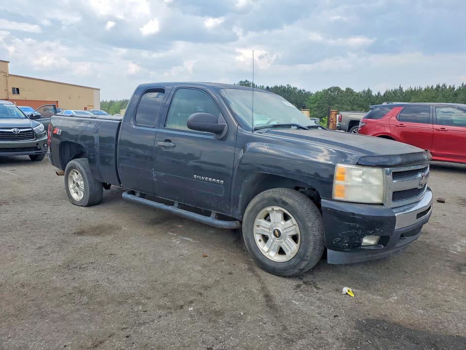 50640596 :رقم المزاد ، 1GCRKSE36BZ256092 vin ، 2011 Chevrolet Silverado مزاد بيع