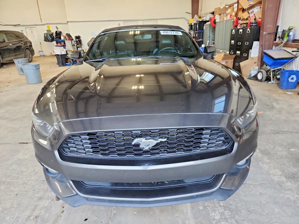49612736 :رقم المزاد ، 1FATP8UHXF5393613 vin ، 2015 Ford Mustang مزاد بيع