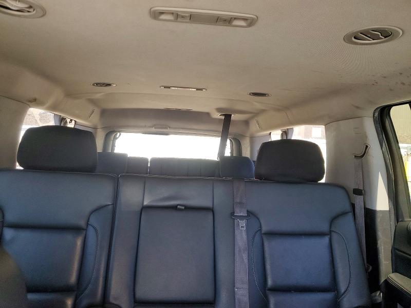 2016 Chevrolet Suburban მანქანა იყიდება აუქციონზე, vin: 1GNSKHKC3GR245638, აუქციონის ნომერი: 49235216