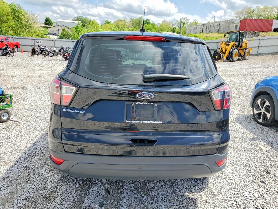 51544706 :رقم المزاد ، 1FMCU0F71HUD92038 vin ، 2017 Ford Escape مزاد بيع