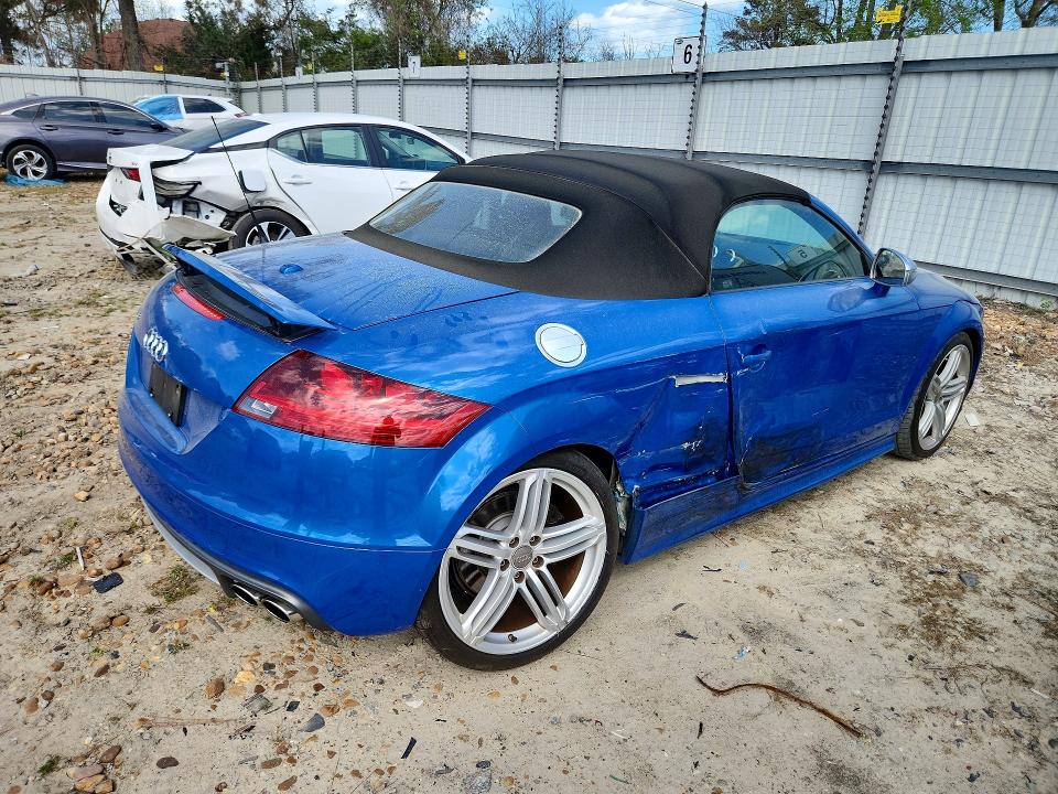 48793556 :رقم المزاد ، TRU41AFK8A1017482 vin ، 2010 Audi Tts مزاد بيع