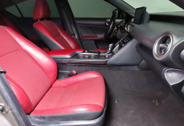 Продажа на аукционе авто 2021 Lexus Is 300, vin: JTHAA1D20M5113277, номер лота: 48684246