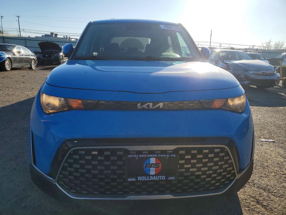 2023 Kia Soul მანქანა იყიდება აუქციონზე, vin: KNDJ33AU5P7200825, აუქციონის ნომერი: 48841856