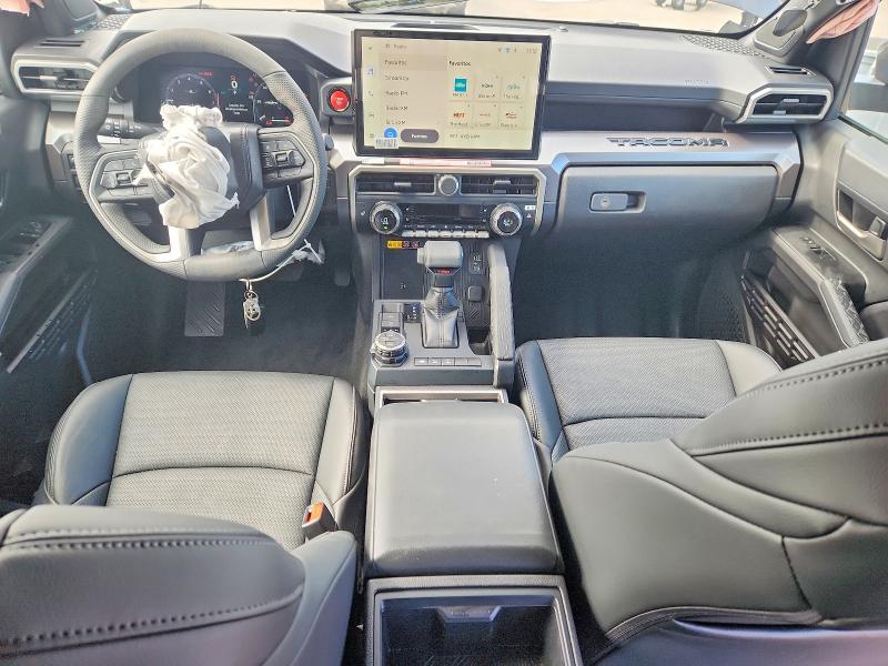 49651476 :رقم المزاد ، 3TMLB5JN5SM092639 vin ، 2025 Toyota Tacoma مزاد بيع