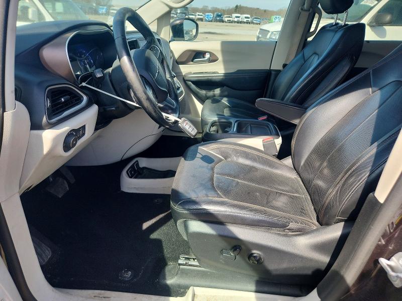 49482696 :رقم المزاد ، 2C4RC1BG2JR126415 vin ، 2018 Chrysler Pacifica مزاد بيع