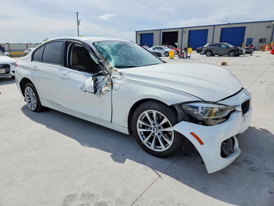Auction sale of the 2018 Bmw 320, vin: WBA8A9C56JK622875, lot number: 50646196