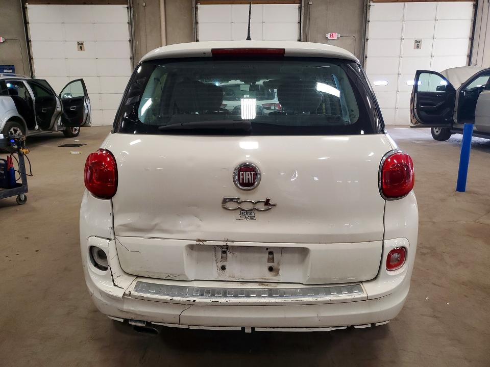 Продажа на аукционе авто 2015 Fiat 500l, vin: ZFBCFAAH6FZ033372, номер лота: 49217506