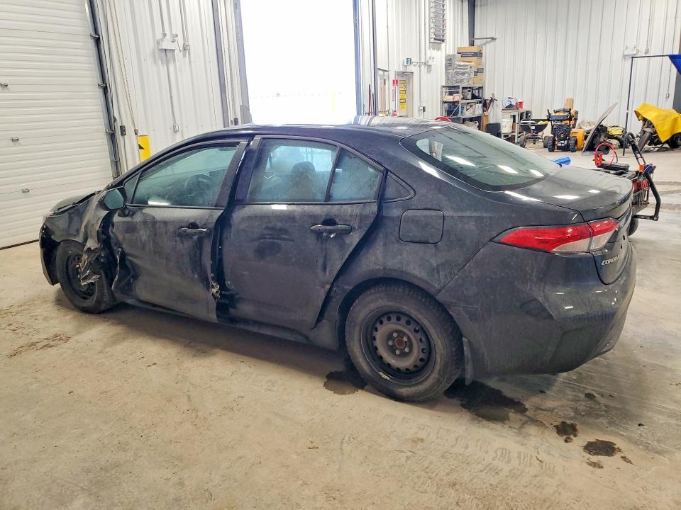 49626426 :رقم المزاد ، 5YFBPMBE1NP352229 vin ، 2022 Toyota Corolla مزاد بيع