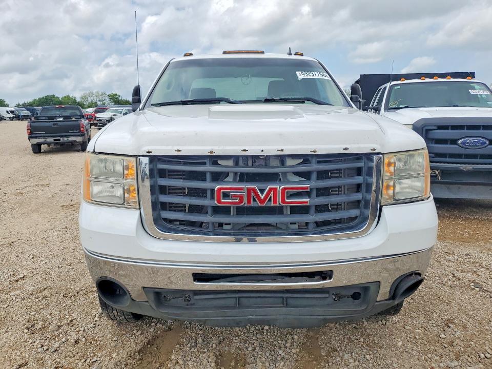 49297766 :رقم المزاد ، 1GTJK33618F201320 vin ، 2008 Gmc Sierra مزاد بيع