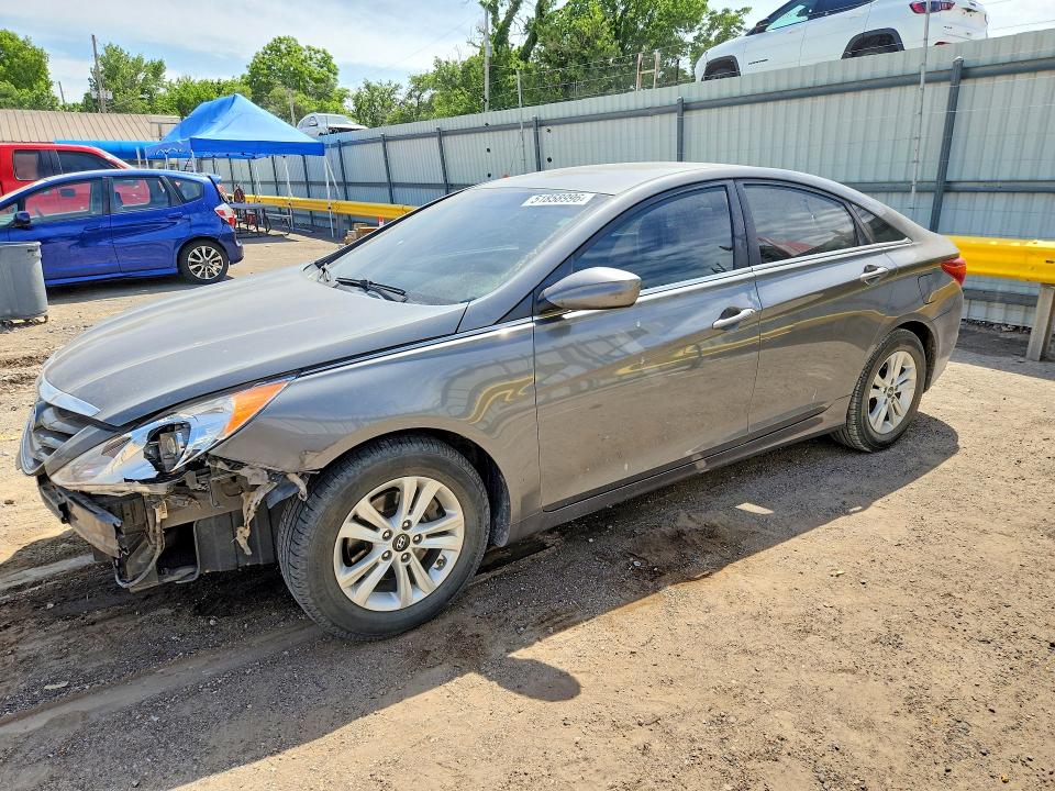 51858996 :رقم المزاد ، 5NPEB4AC3DH795148 vin ، 2013 Hyundai Sonata مزاد بيع