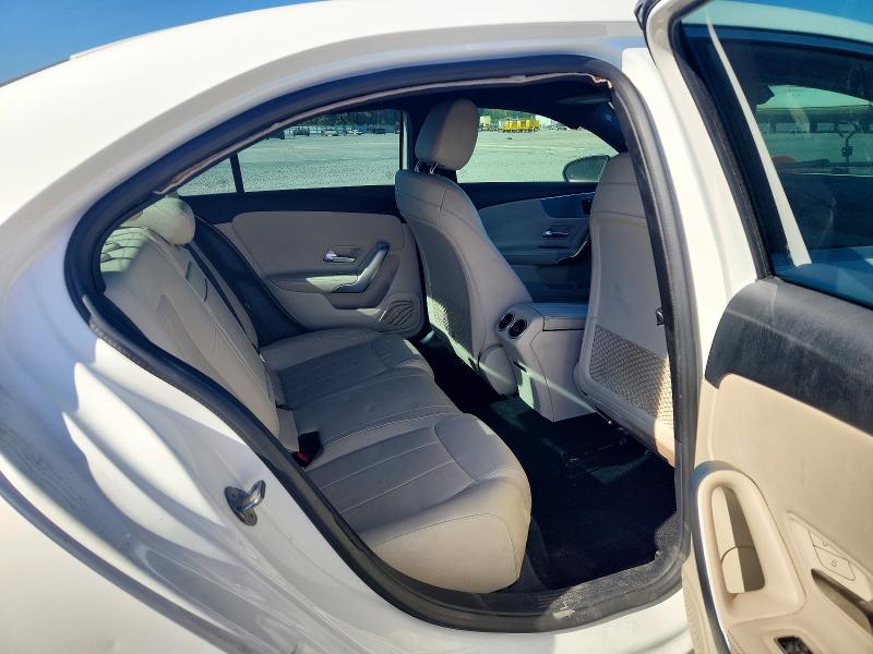 50557586 :رقم المزاد ، WDD3G4EBXKW016884 vin ، 2019 Mercedes-benz A مزاد بيع