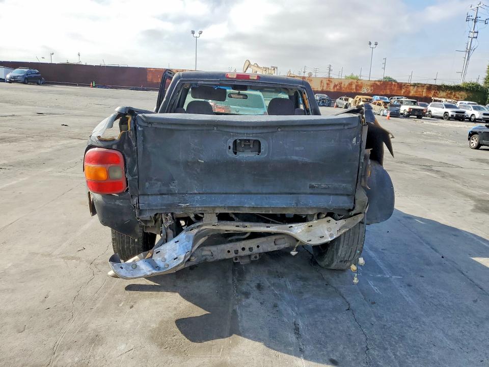 48799106 :رقم المزاد ، 1GTEC14V3XZ524953 vin ، 1999 Gmc New Sierra مزاد بيع