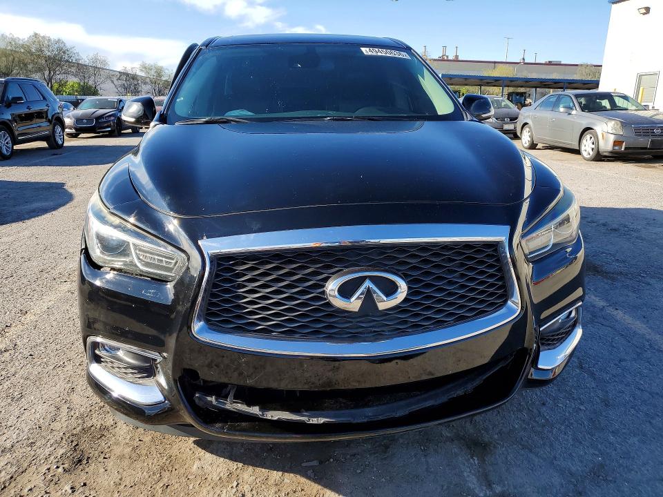 49450636 :رقم المزاد ، 5N1DL0MN3KC558842 vin ، 2019 Infiniti Qx60 مزاد بيع
