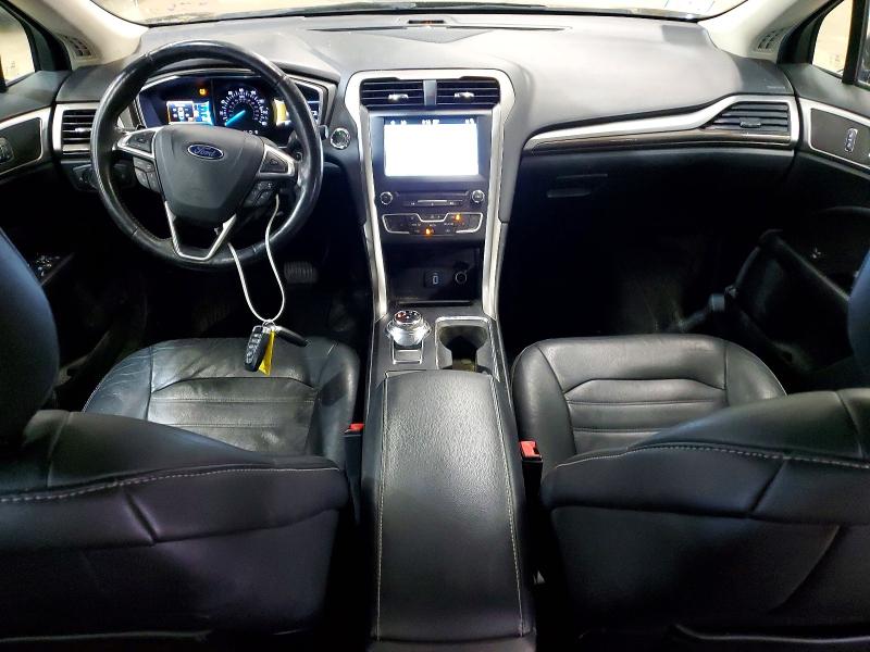 49442686 :رقم المزاد ، 3FA6P0T9XJR118533 vin ، 2018 Ford Fusion مزاد بيع