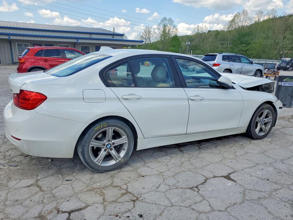 51209856 :رقم المزاد ، WBA3B3G52FNR89034 vin ، 2015 Bmw 328 مزاد بيع