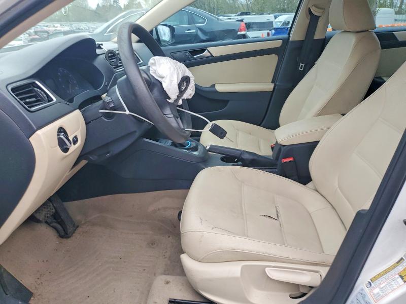 49095466 :رقم المزاد ، 3VWDZ7AJ1BM100175 vin ، 2011 Volkswagen Jetta مزاد بيع
