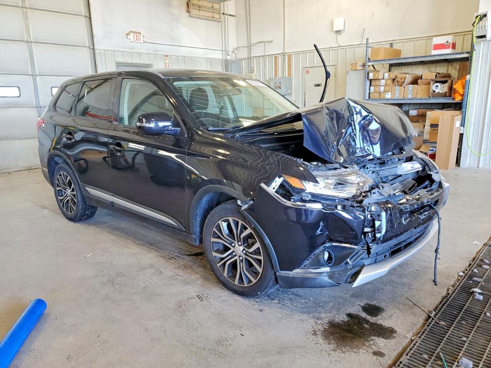Продаж на аукціоні авто 2018 Mitsubishi Outlander, vin: JA4AD3A37JZ001818, номер лоту: 50322646