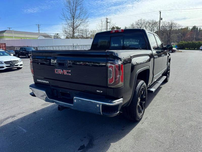 51030126 :رقم المزاد ، 3GTU2NEC0JG561355 vin ، 2018 Gmc Sierra مزاد بيع