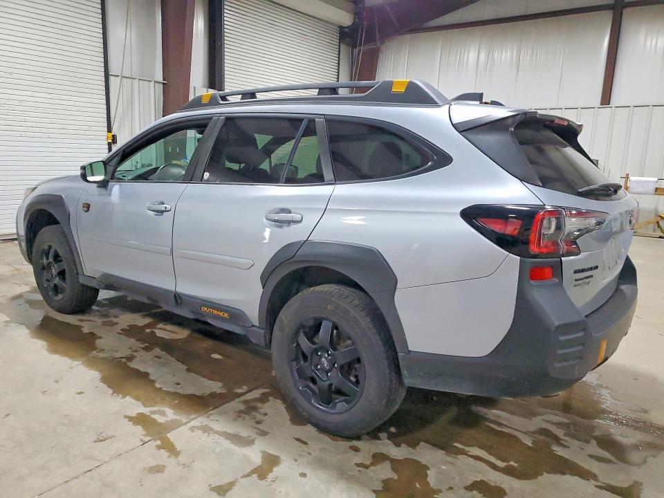 Продажа на аукционе авто 2022 Subaru Outback, vin: 4S4BTGUD1N3217614, номер лота: 49187166
