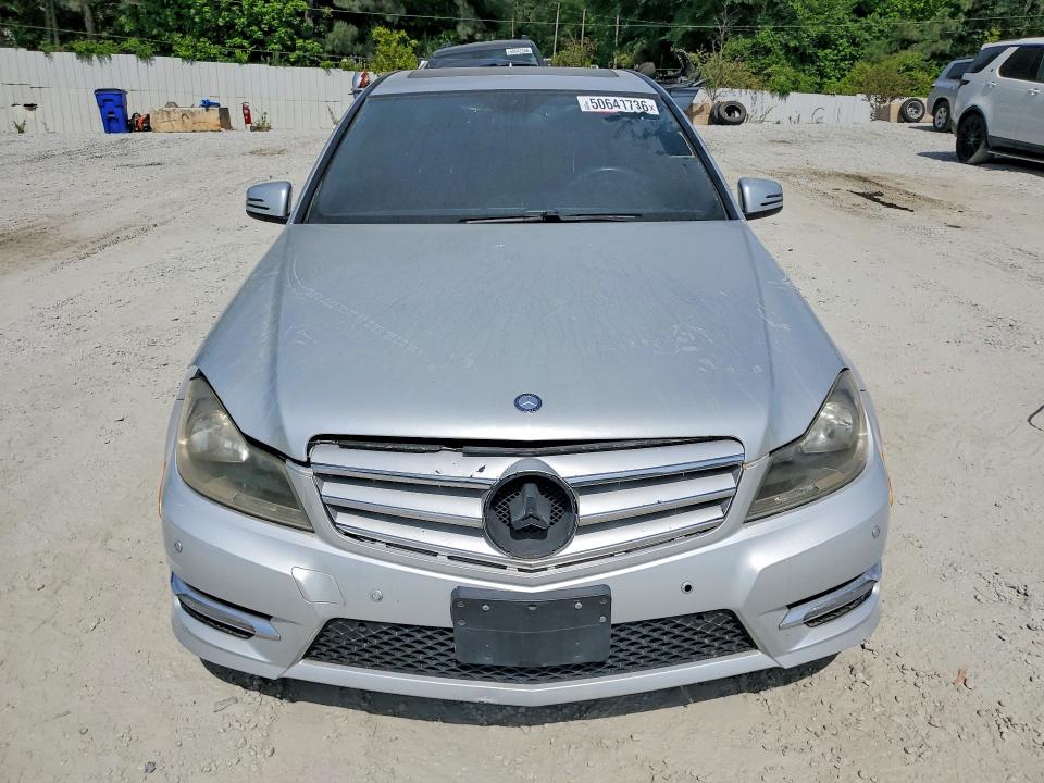 50641736 :رقم المزاد ، WDDGF4HB1DR273790 vin ، 2013 Mercedes-benz C مزاد بيع