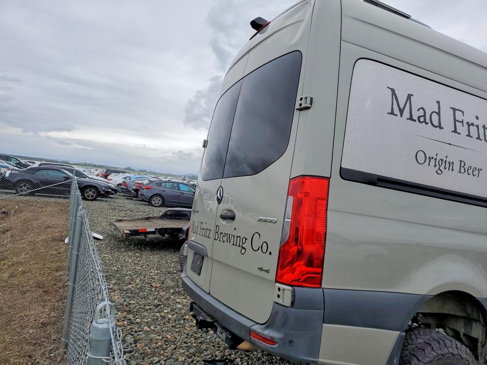 48137376 :رقم المزاد ، WDZFF0CDXKP170013 vin ، 2019 Mercedes-benz Sprinter مزاد بيع