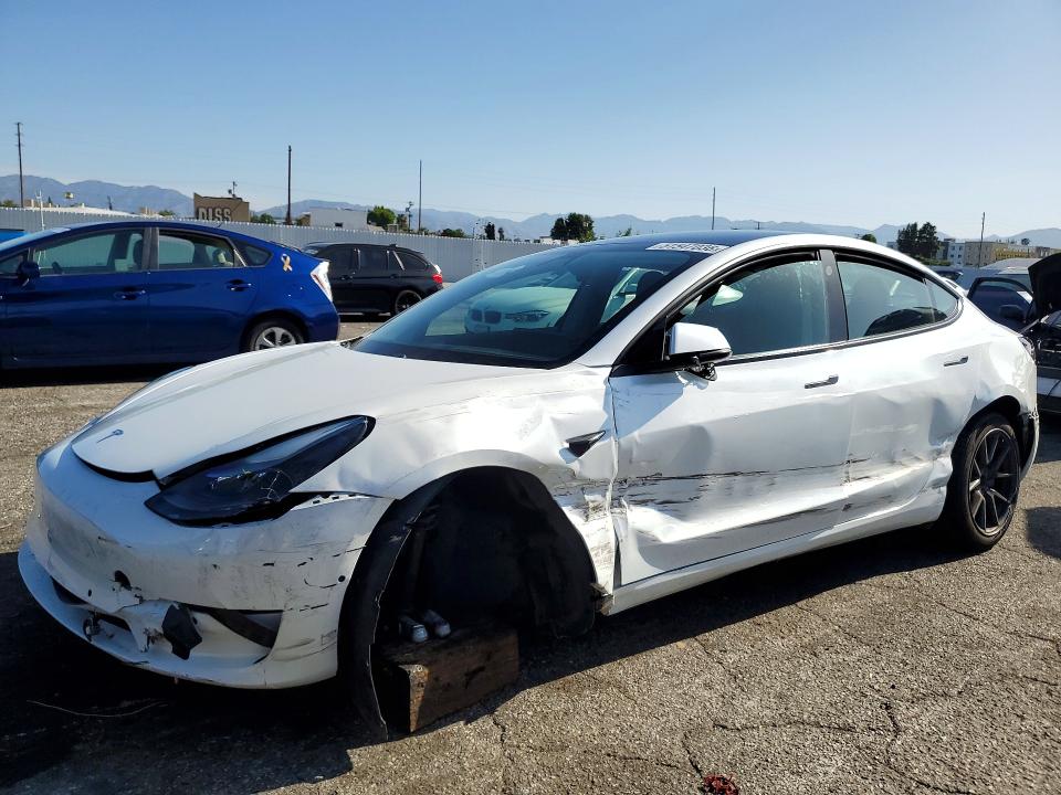 Продажа на аукционе авто 2021 Tesla Model 3, vin: 5YJ3E1EA8MF867613, номер лота: 51547036
