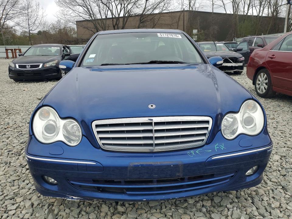 51127816 :رقم المزاد ، WDBRF81J75F613067 vin ، 2005 Mercedes-benz C مزاد بيع