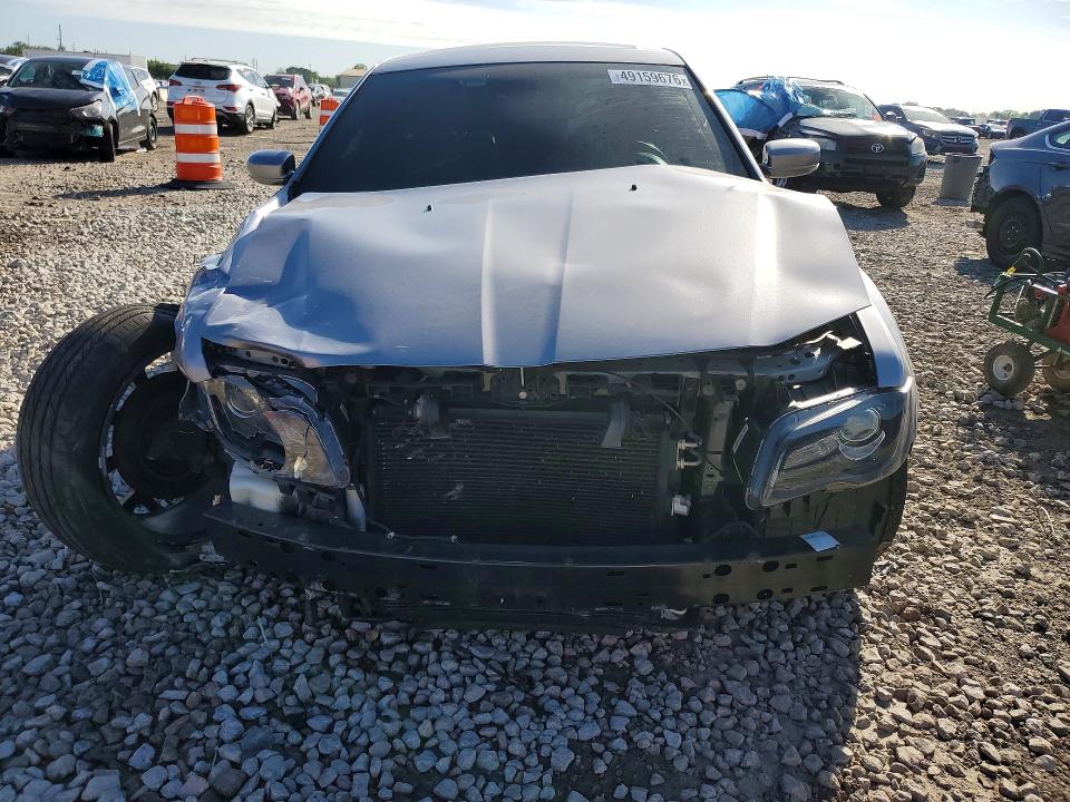 Продажа на аукционе авто 2015 Chrysler 300, vin: 2C3CCABT9FH887270, номер лота: 49159676