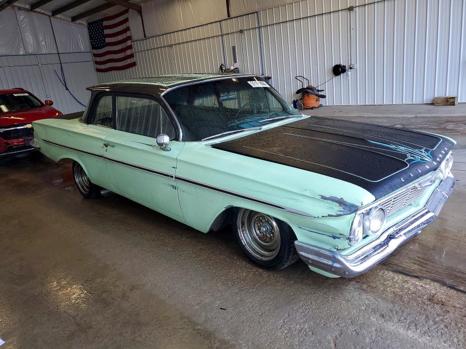 51161836 :رقم المزاد ، 115118125939 vin ، 1961 Chevrolet Uk مزاد بيع