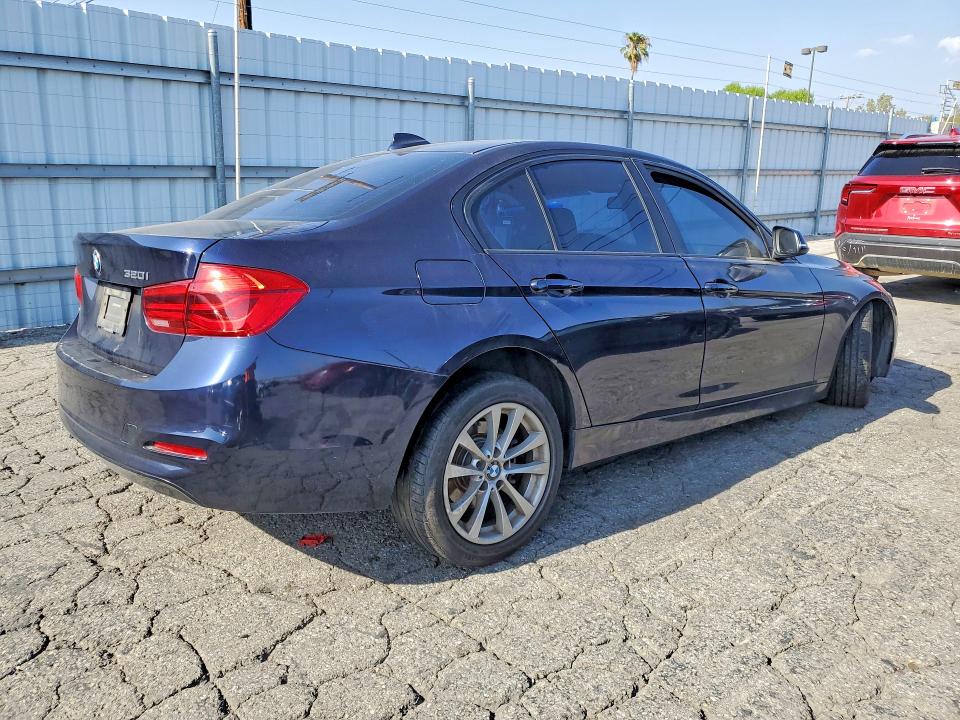 Продажа на аукционе авто 2016 Bmw 320, vin: WBA8E1G58GNU10910, номер лота: 51891916