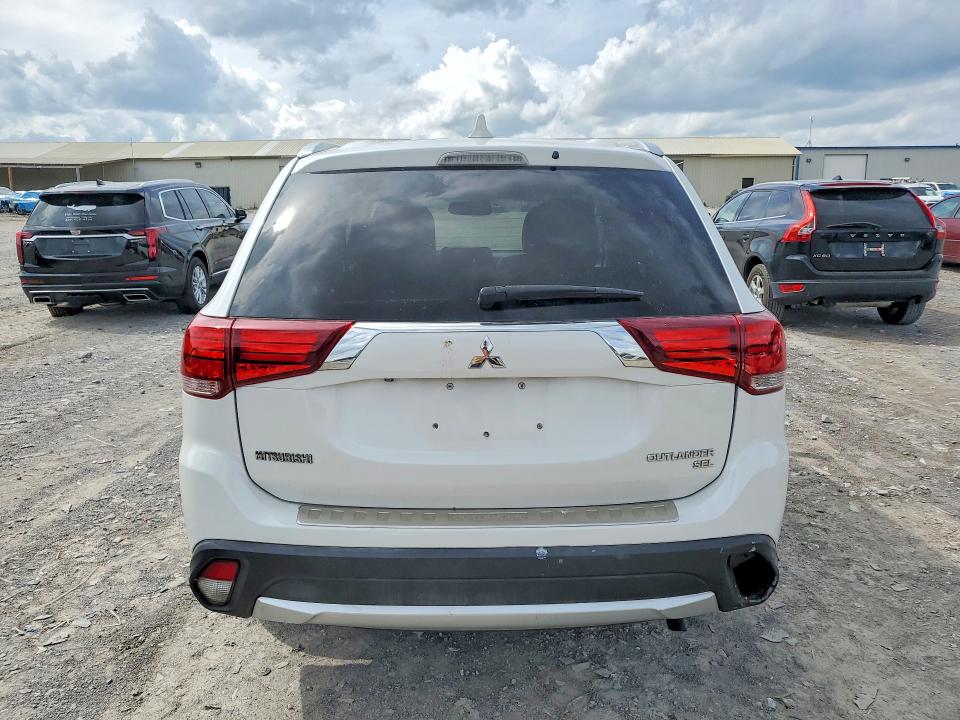Aukcja sprzedaży 2017 Mitsubishi Outlander, vin: JA4AZ3A35HZ037647, numer aukcji: 51808046