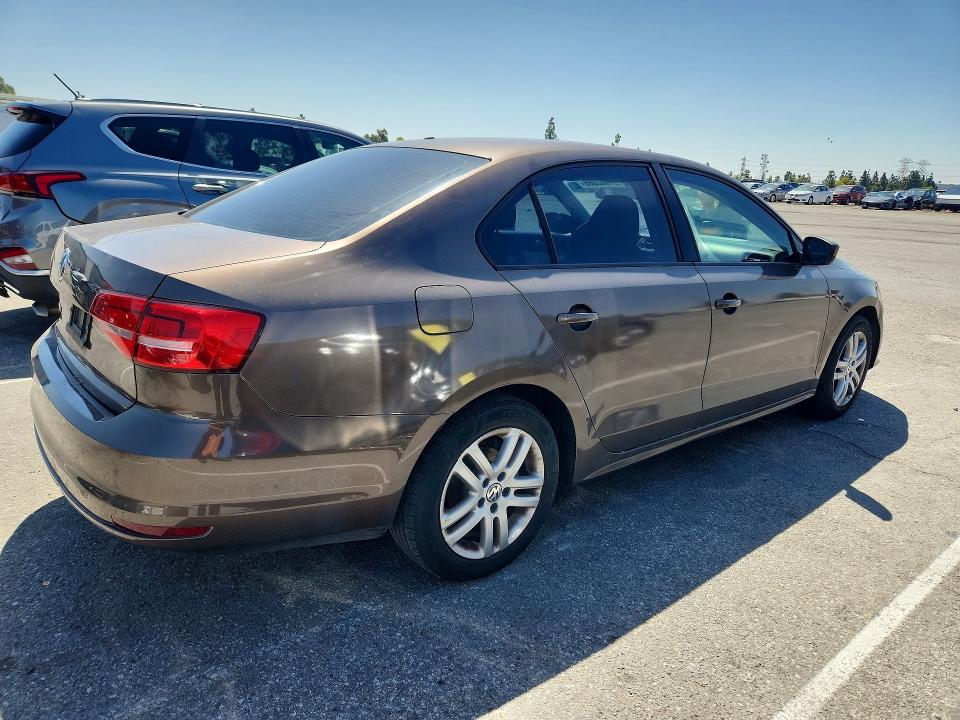 51802086 :رقم المزاد ، 3VW2K7AJ8FM237440 vin ، 2015 Volkswagen Jetta مزاد بيع
