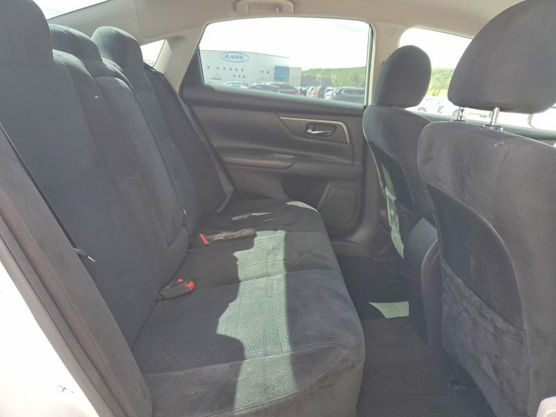50565366 :رقم المزاد ، 1N4AL3AP5FC268287 vin ، 2015 Nissan Altima مزاد بيع