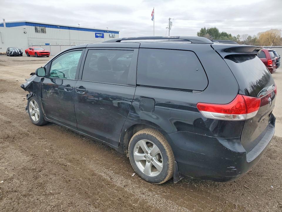 48579206 :رقم المزاد ، 5TDKA3DC6DS017125 vin ، 2013 Toyota Truck/van Sienna Le مزاد بيع