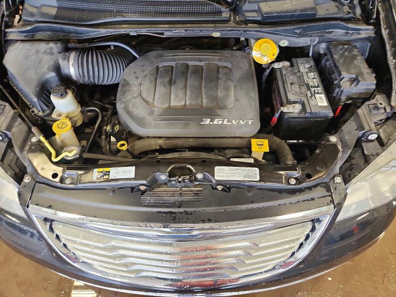 51023826 :رقم المزاد ، 2C4RC1BG3FR715416 vin ، 2015 Chrysler Town & Country مزاد بيع