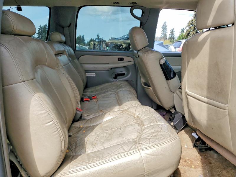 50443176 :رقم المزاد ، 3GNFK16TXYG211510 vin ، 2000 Chevrolet Suburban مزاد بيع