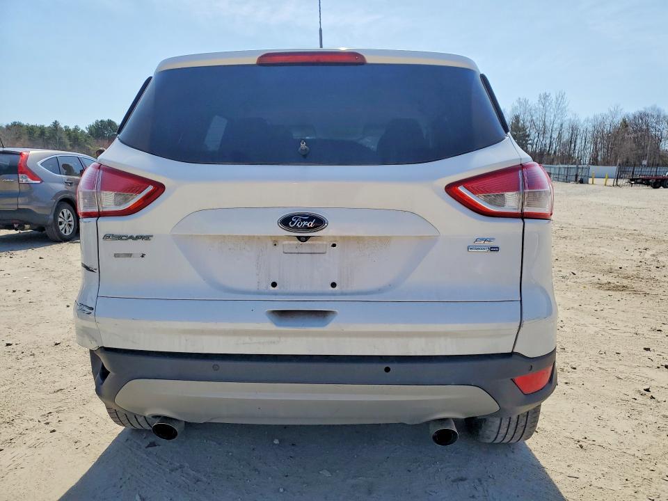 2015 Ford Escape S Fwd მანქანა იყიდება აუქციონზე, vin: 1FMCU9G9XFUC82218, აუქციონის ნომერი: 49649786