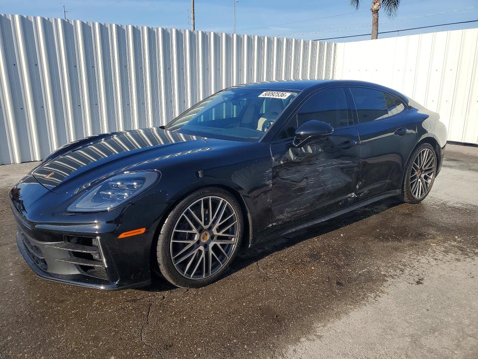 50092536 :رقم المزاد ، WP0AA2YA3SL010856 vin ، 2025 Porsche Panamera مزاد بيع