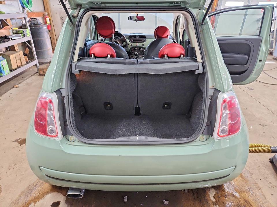 50494956 :رقم المزاد ، 3C3CFFAR3FT500309 vin ، 2015 Fiat 500 مزاد بيع